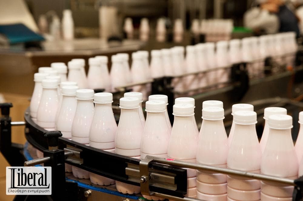 Η νέα εμπορική επίθεση του Πεκίνου: Δασμοί 42,7% στα ευρωπαϊκά γαλακτοκομικά