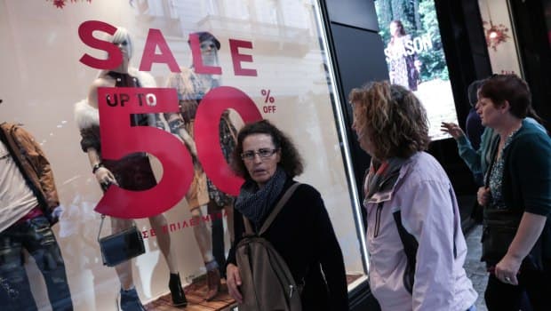 Χειμερινές εκπτώσεις: Η καπιταλιστική παγίδα του καταναλωτισμού