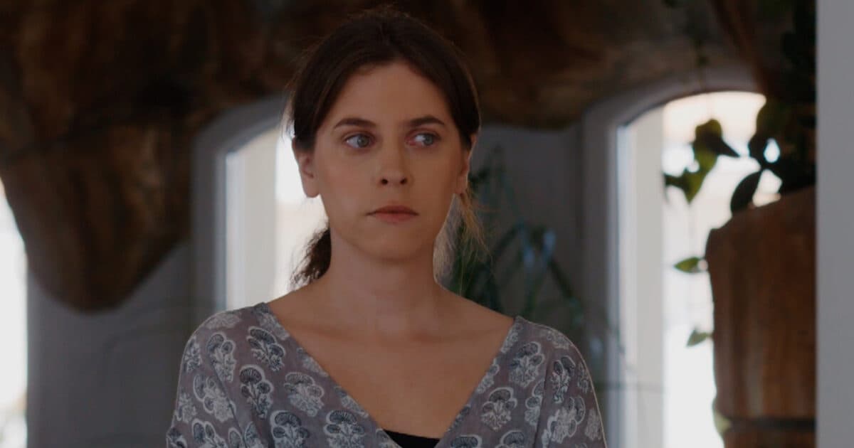 Γη της ελιάς: Η τηλεόραση του MEGA ως όπλο διασκέδασης