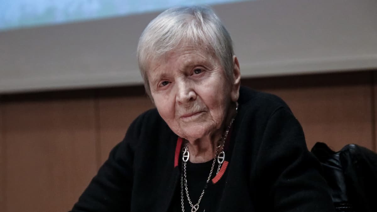 Ελένη Αρβελέρ: Μια αντιστασιακή που κατέκτησε τη Σορβόννη