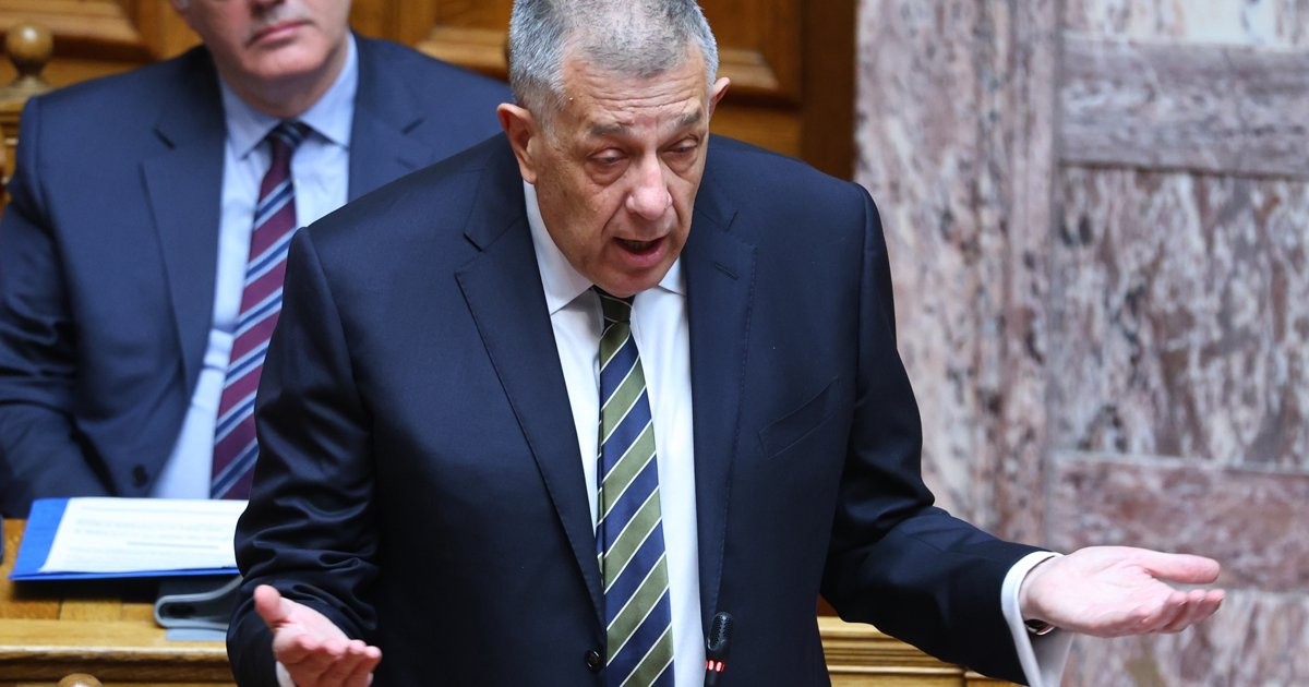 Μετρό Αθήνας: Ο Μετροπόντικας μένει ακίνητος όσο οι πολυκατοικίες της Κυψέλης είναι σε κίνδυνο