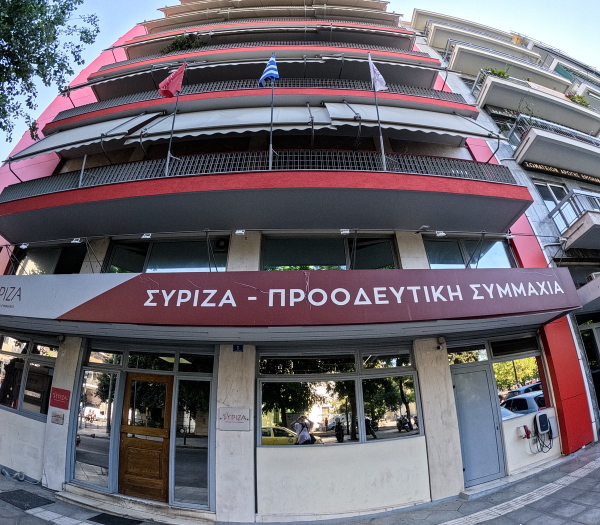 Η τραγωδία στην Πλάκα και το κενό ασφάλειας: Ο ΣΥΡΙΖΑ ζητά πραγματικούς ελέγχους, όχι θεωρητικές διατάξεις