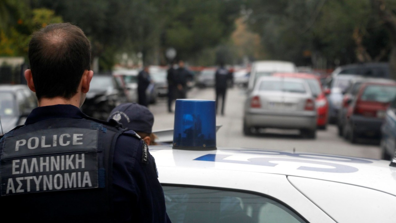 Νέοι εξαπατούσαν ηλικιωμένους με το πρόσχημα της διαρροής ρεύματος: Λεία άνω των 240.000 ευρώ
