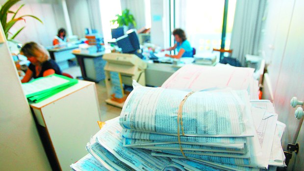 Φορολογική επίθεση κατά των εργαζομένων: Νέες παγίδες